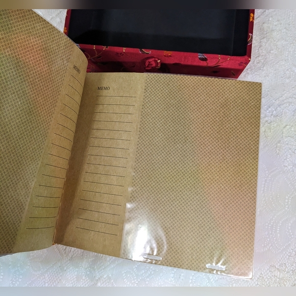 Photo Album & Memento Box, Red Floral Faux Silk Jacquard, 100 4"X6" Photos, NWOT - Picture 4 of 6